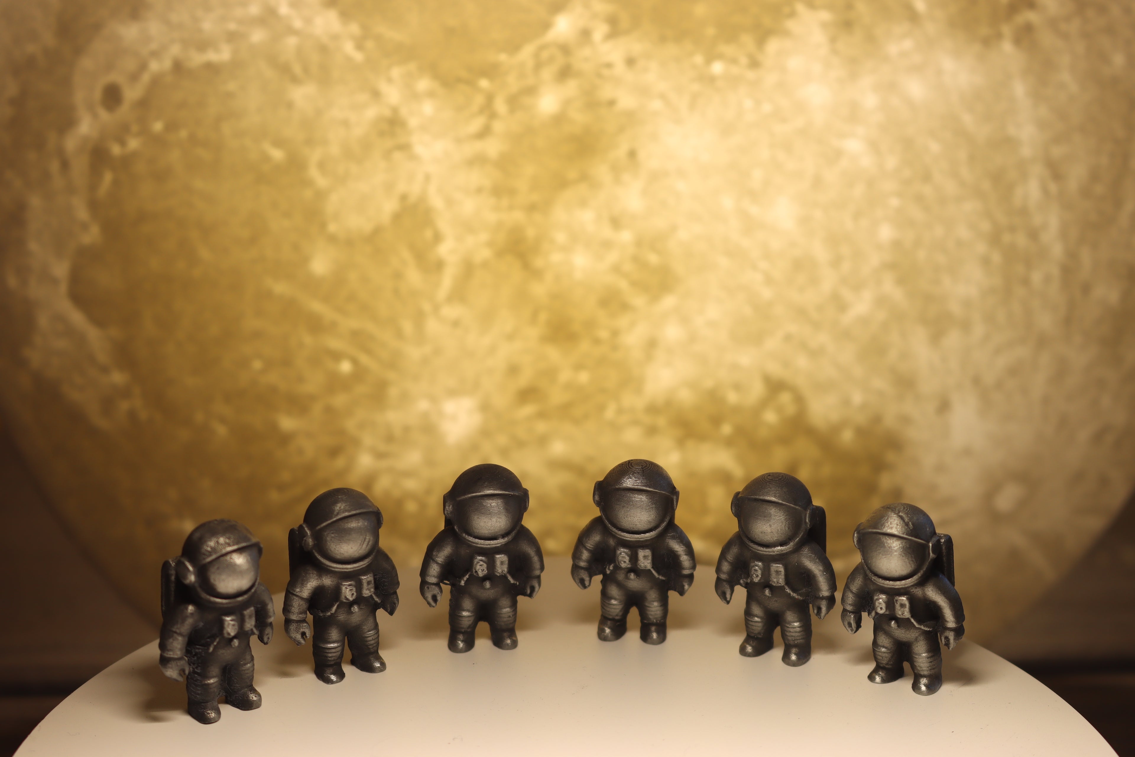 Solid Zinc Alloy (ZA12) Ornamental Astronaut Statue (1 inch tall)