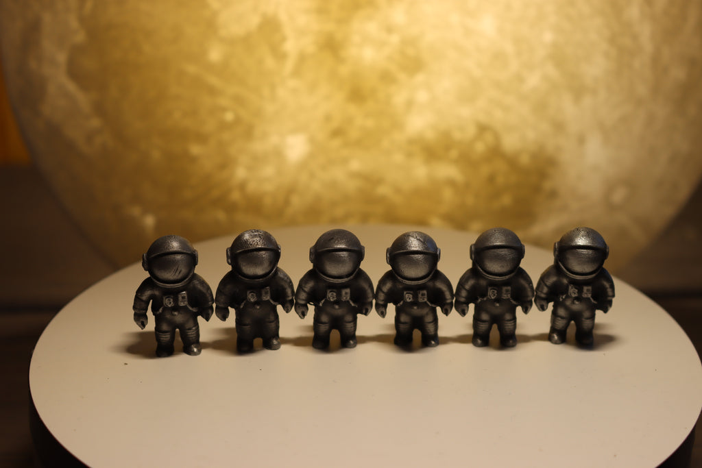 Solid Zinc Alloy (ZA12) Ornamental Astronaut Statue (1 inch tall)