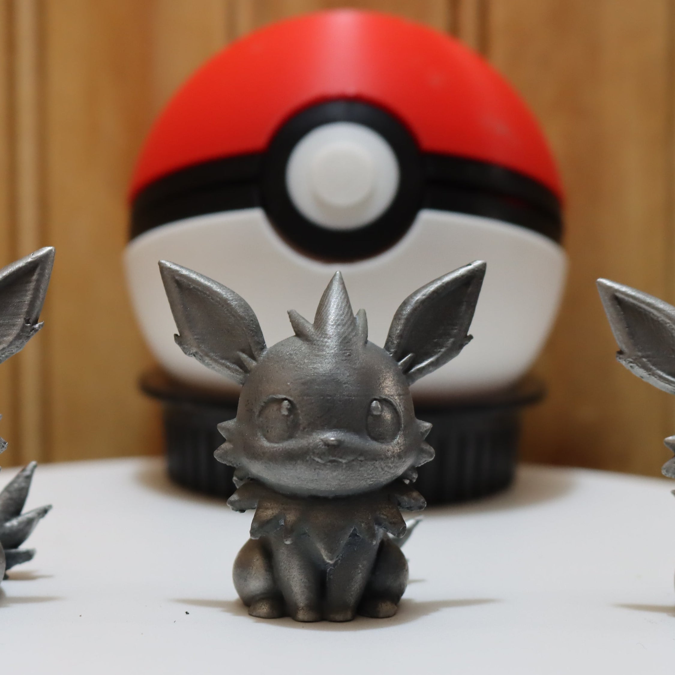 Solid Zinc Alloy (ZA12) Ornamental Pokémon Jolteon Statue (1.5 inch tall)
