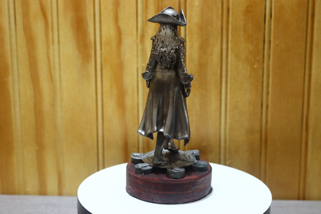 Solid Zinc Alloy (ZA12) Pirate Girl Statue