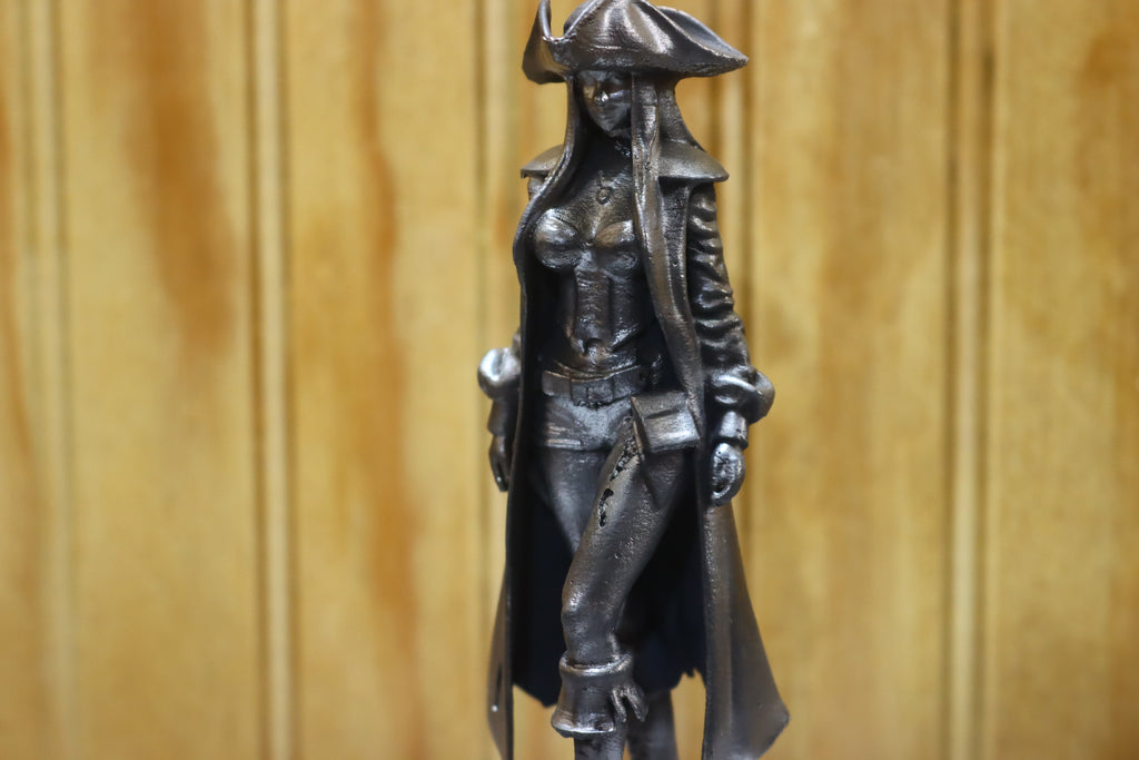 Solid Zinc Alloy (ZA12) Pirate Girl Statue