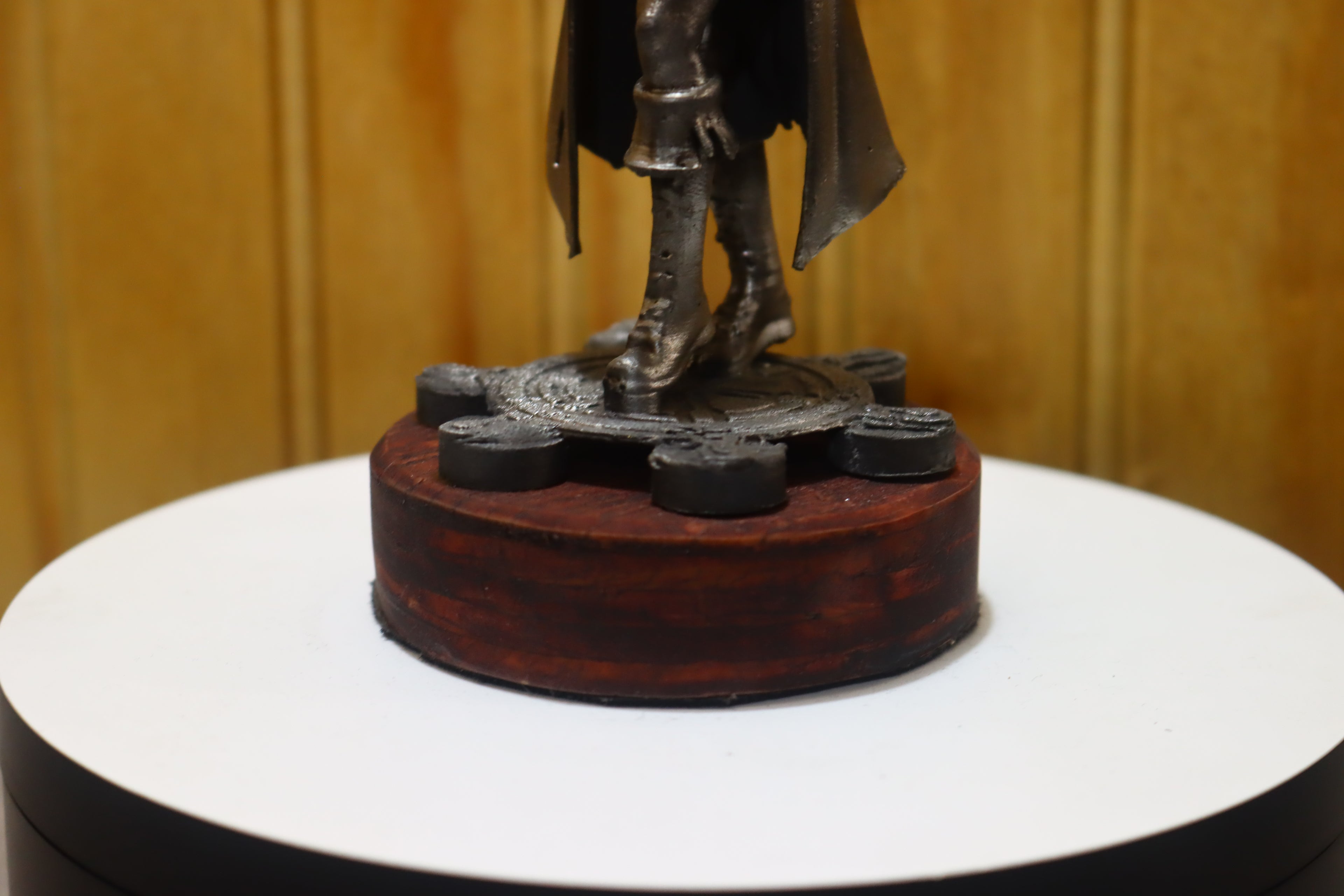 Solid Zinc Alloy (ZA12) Pirate Girl Statue